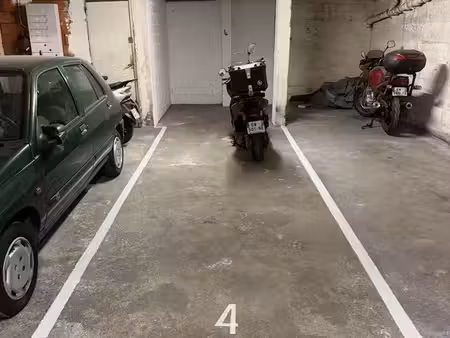 parking/box paris