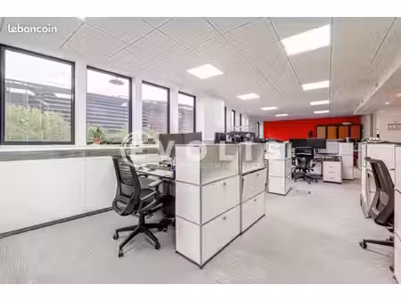 bureau 120 m²