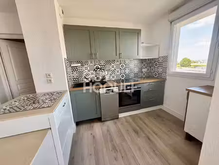 clermont ferrand- secteur la gauthière  t3 balcon et parking