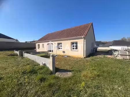 maison récente de plain-pied avec 4 chambres