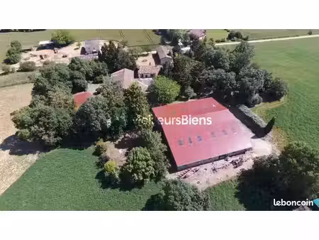 maison 6 pièces 157 m²