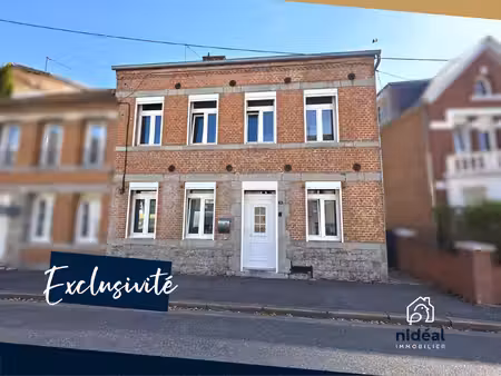 jolie maison pleine de charme  en pierre bleue  semi individuell