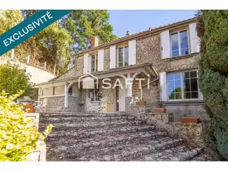 maison de 130m2  6 pièces  4 chambres