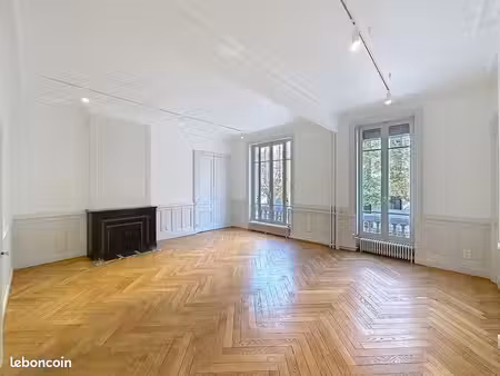 bureaux 95 m²