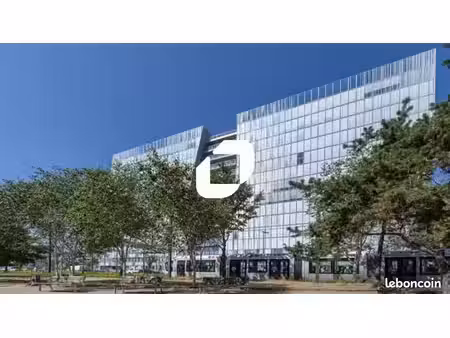 bureaux 641 m²