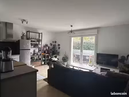 t2 bis meublé 55 m² – balcon 13 m² sans vis-à-vis – parking – mérignac arlac