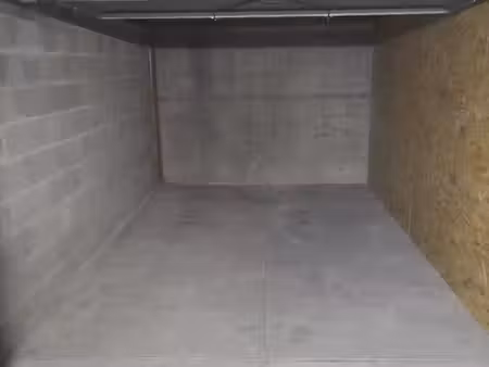 vente garage a 50m du polygone