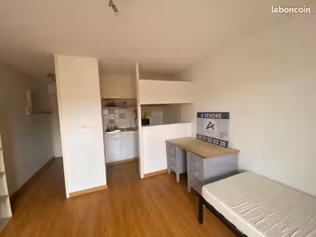studio 1 pièce 22 m²