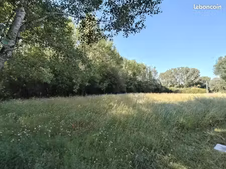 terrain 3 516 m² camarsac