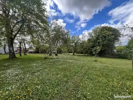 terrain à bâtir de 660 m² à martillac (33)