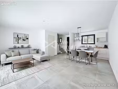 maison 4 pièces 70 m²