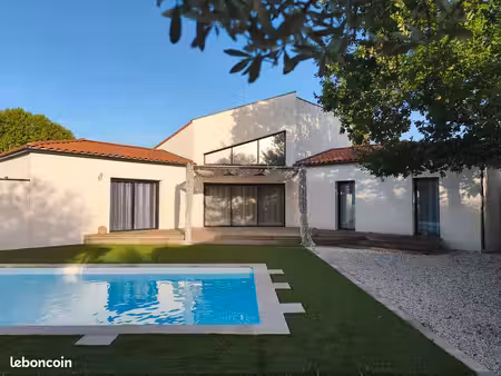 maison – 5 pièces – 160m²
