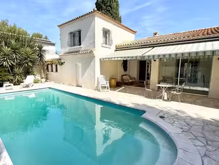 maison 131 m² – 4 chambres – piscine – terrain 676 m² – quartier très recherché