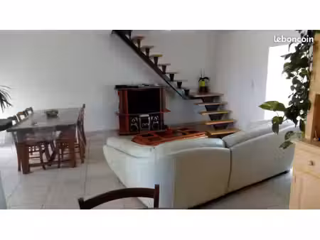 loue maison à st hilaire des landes