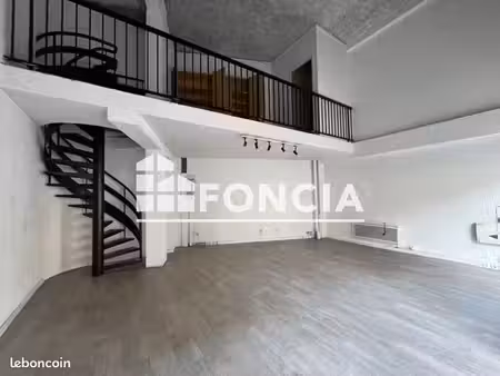local commercial 43 m²