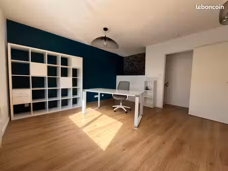 location local professionnel 53 m² bonnac