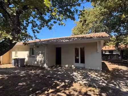 location à l’année maison 3 chambres meublée avec jardin