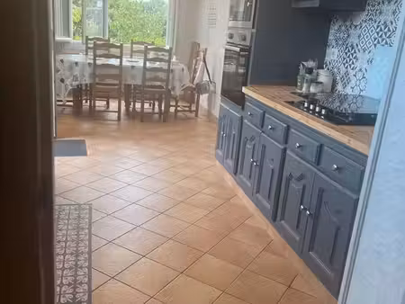 maison 7 pièces 200 m2