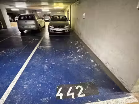 a vendre  place de parking en sous-sol  rue edouard vaillant  gare sncf (13m²)