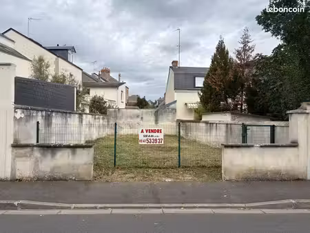 terrain constructible tours centre