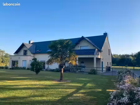 propriété 13 pièces 372m² 1 5ha