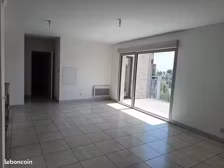 appartement f3 proche tranchée
