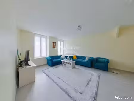 immeuble 12 pièces 270 m²