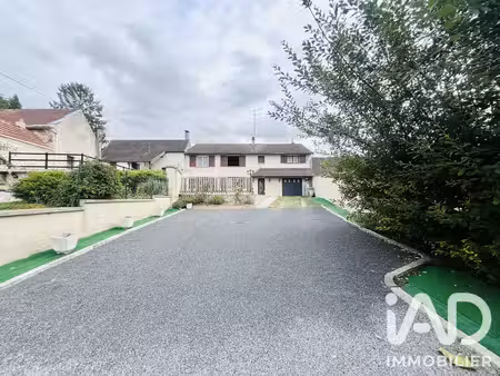 maison à seringes-et-nesles (02130)
