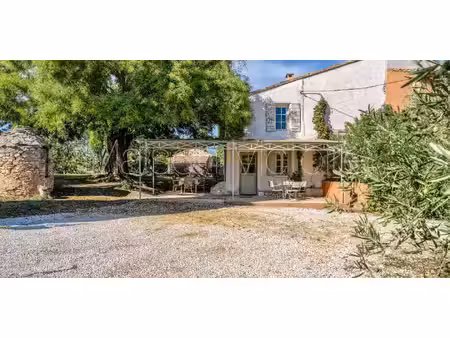 maison avec jardin et terrasse saint-saturnin-lès-apt (84)