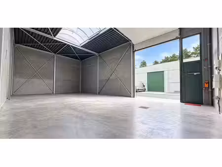 entrepôt à louer à tielt pour € 780