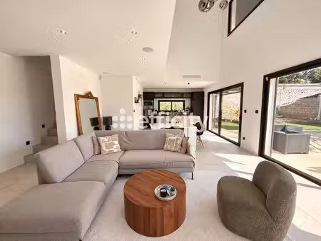 maison 5 pièces - 160 m²