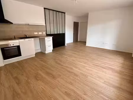 appartement t2 récent – résidence 2023 – grande terrasse de 20 m² – parking sous-sol – pro