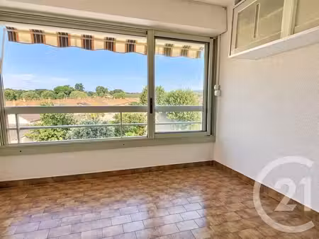 appartement f1 à louer - 1 pièce - 22 m2 - la londe les maures - 83 - provence-alpes-cote-