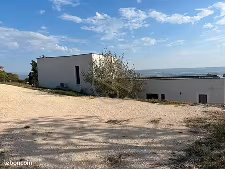 villa 5 pièces 149 m²