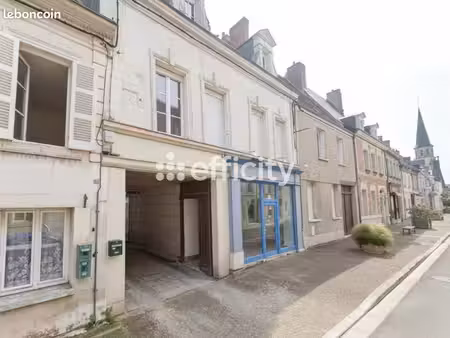 appartement 7 pièces 223 m²