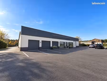 local 1700 m² onesse-laharie