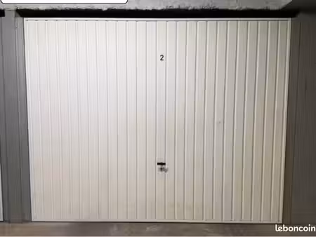 recherche box ou garage à la vente