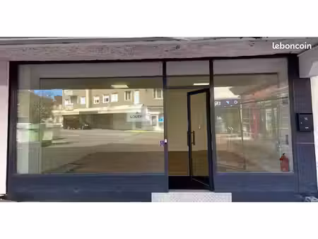 local commmercial rénové