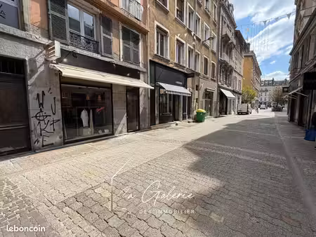 murs commerciaux 32 m² grenoble