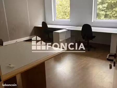 local commercial 26m² à louer 468 - grenoble 38100