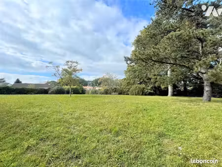 terrain 1395 m² port st pere