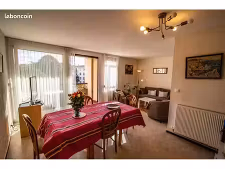 hendaye plage grand f2 de 65 m2 à louer pour 9 mois