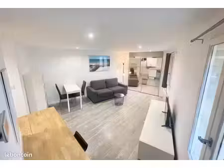 t1 meublé 24 68 m² – centre de la garde – dpe b – fibre