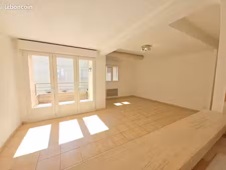 triplex 2 pièces 61 m²