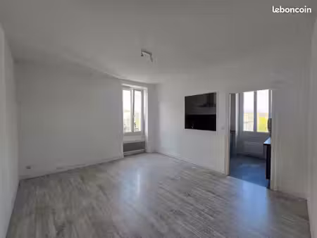 charmant t4 de 90 m² - hyper centre d'ancenis saint-géréon – parking privé couvert – fort 
