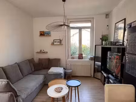 à louer – petite maison meublée et rénovée 40 m² – dijon  quartier des bourroches