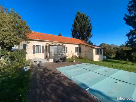 maison de campagne – 2 chambres -ladignac-le-long