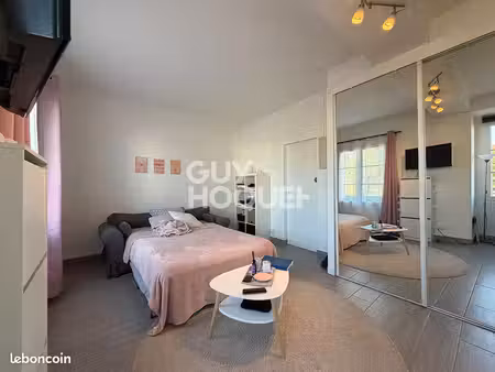 studio 1 pièce 26 m²