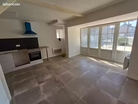 appartement 3 niveaux 2 chambres