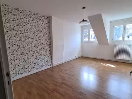 appartement centre ville saint pourçain sur sioule